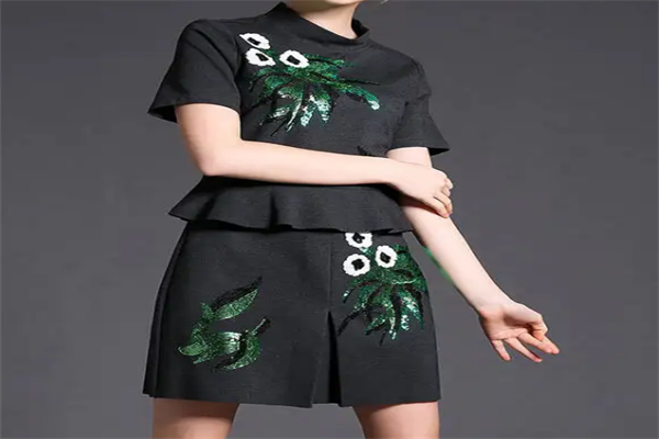 诺蔓蒂女装