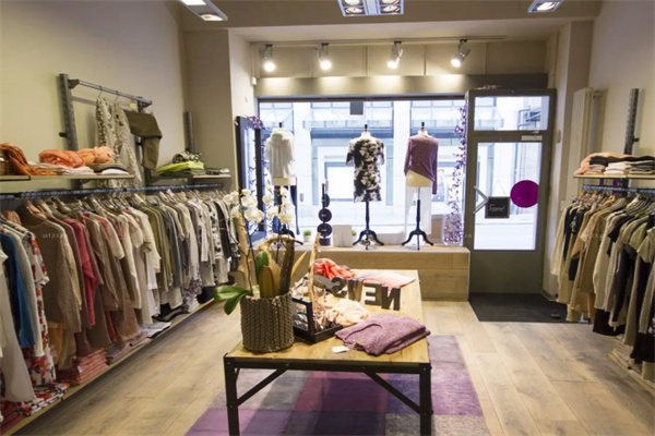 gorilla猩猩服装店