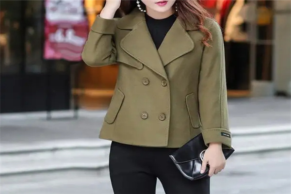 歌牌女装