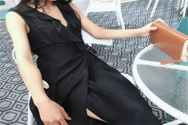 金雨典女装