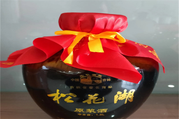 松花湖白酒加盟
