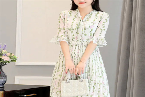 尤蕾儿女装加盟