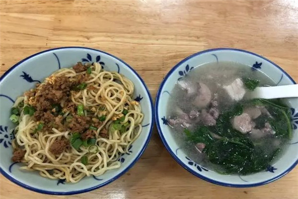 客家腌面羊肉火锅店