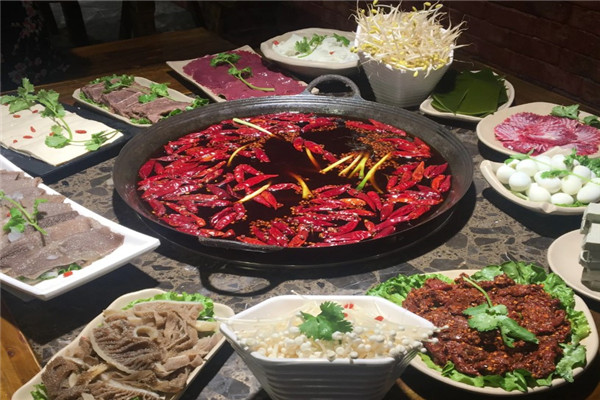 范氏苗家寨餐饮