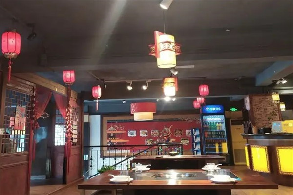 新江南火锅店