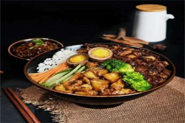 嘻牛记台湾卤肉饭