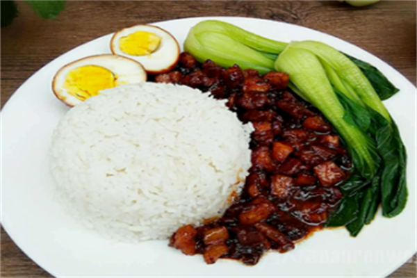 小马哥金牌卤肉饭