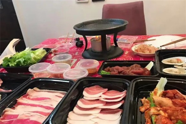 美记精致小火锅