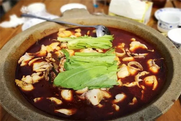 都江堰石锅鱼