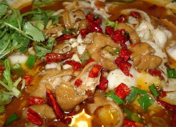 肥肠鱼火锅