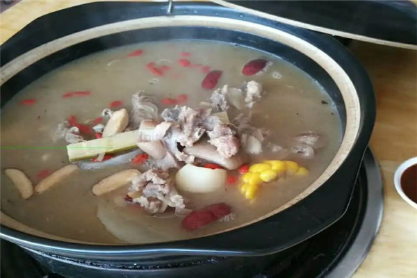 雷州羊生火锅