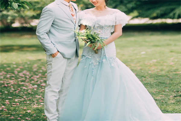 ME纪实婚纱摄影加盟