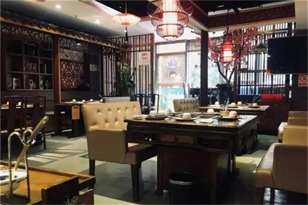 老锅底火锅