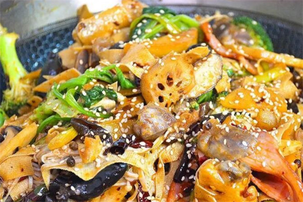麻辣至臻麻辣香锅加盟