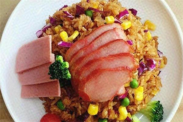 港城花式铁板炒饭加盟