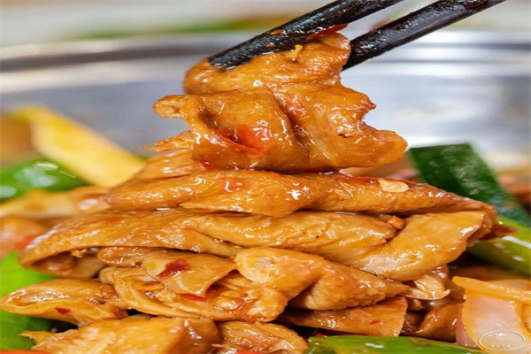许一手肥肠土鸡煲