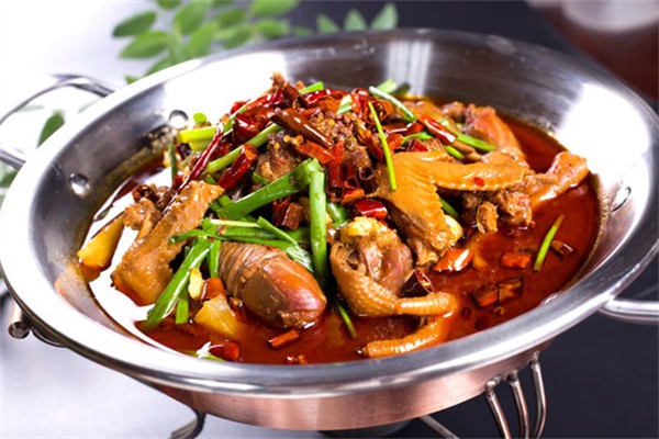 许一手肥肠土鸡煲