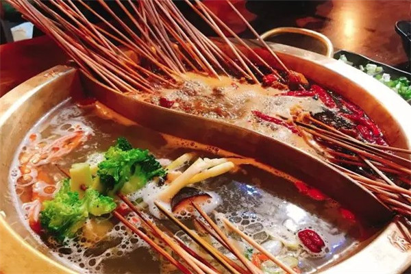 小胡子串串火锅