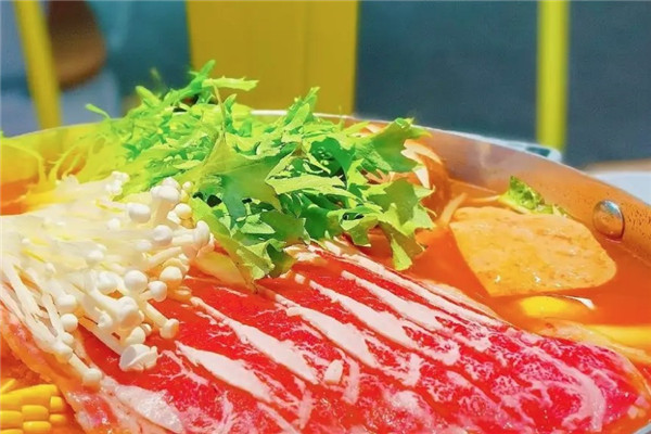 汕头潮聚牛肉火锅店