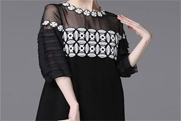 aki collection女装