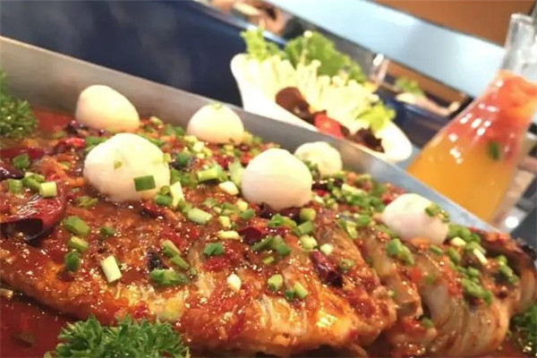 吴江烤活鱼牛肉火锅