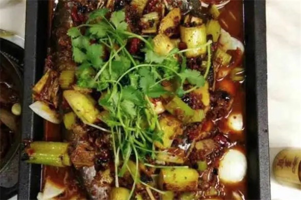 万州烤鱼鸡煲
