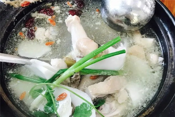 南国风情椰子鸡