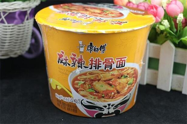 康师傅麻辣排骨面加盟