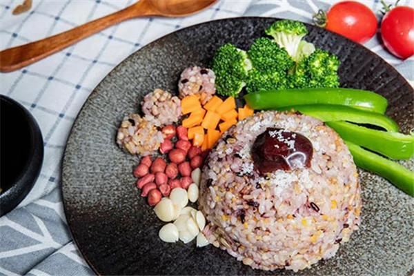愫里轻食餐厅