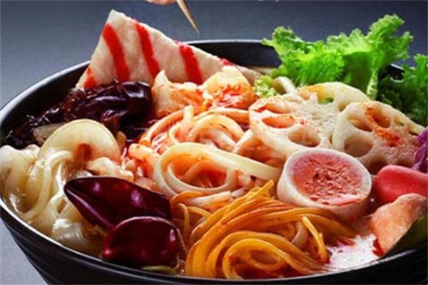小辣娇麻辣烫加盟