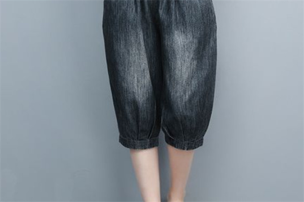 炎亚纶女装加盟
