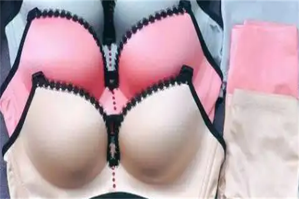 嫒悠雅内衣