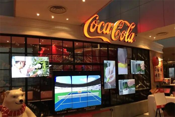 COCACOLA可口可乐欢乐餐厅