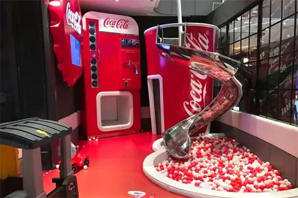 COCACOLA可口可乐欢乐餐厅