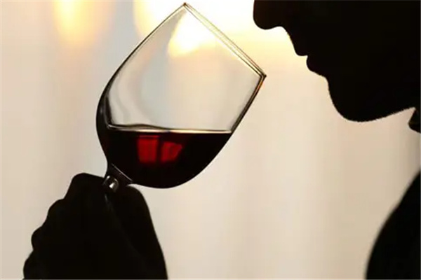 洋酒庄园