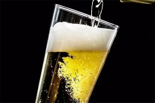 九鼎豪门酒业