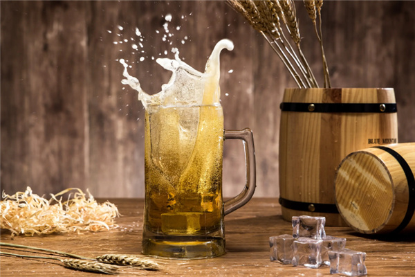九鼎豪门酒业
