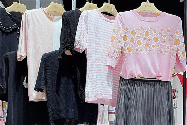 moparis女装