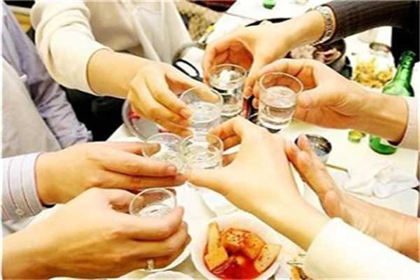 百年公主白酒加盟