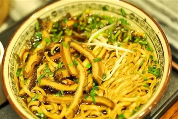 面为天镇江锅盖面