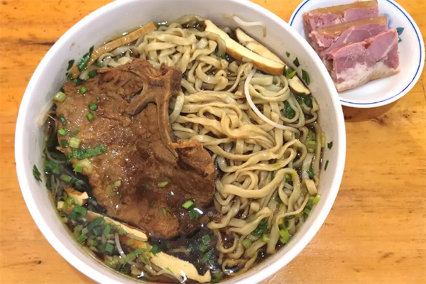 面为天镇江锅盖面
