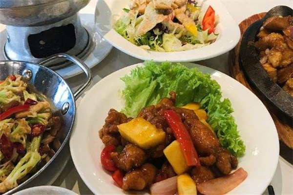中泰餐饮加盟