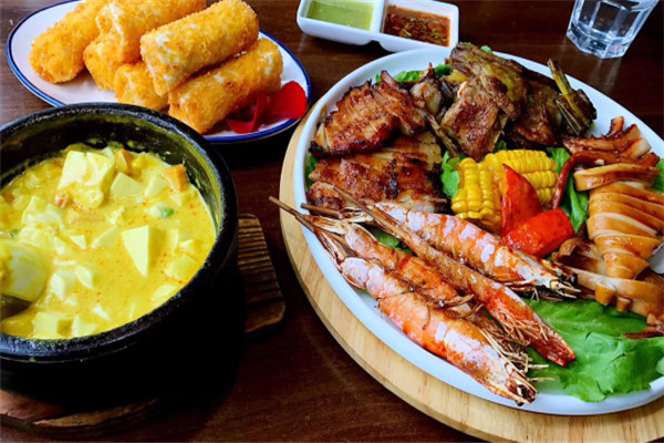 中泰餐饮加盟
