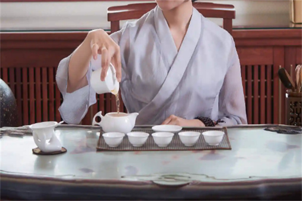 康德龙馨茶业