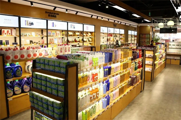 挚尚名创进口商品加盟
