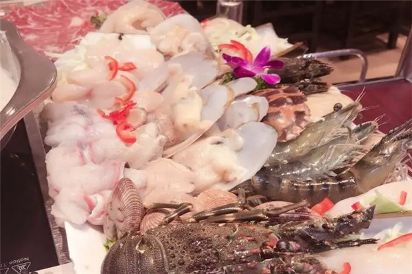 鸿运海鲜火锅