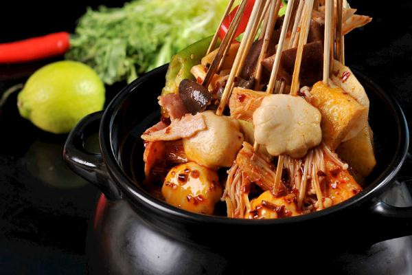 八零后冷锅串串加盟