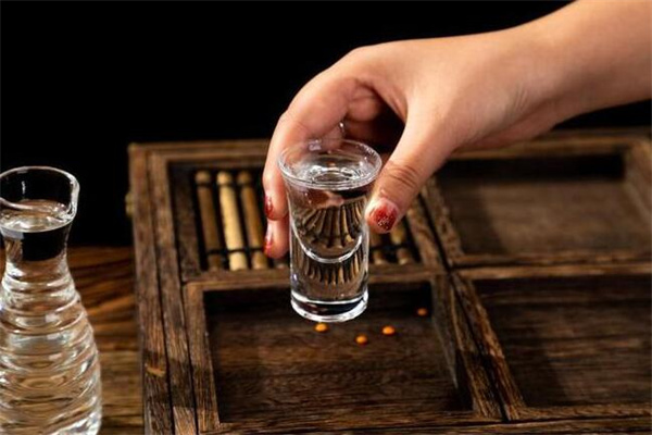 酒品人生酒业加盟