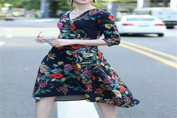 爵波女装加盟
