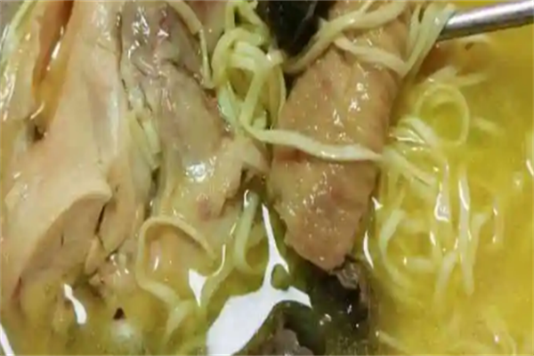 胡吉哥鸡汤面馆